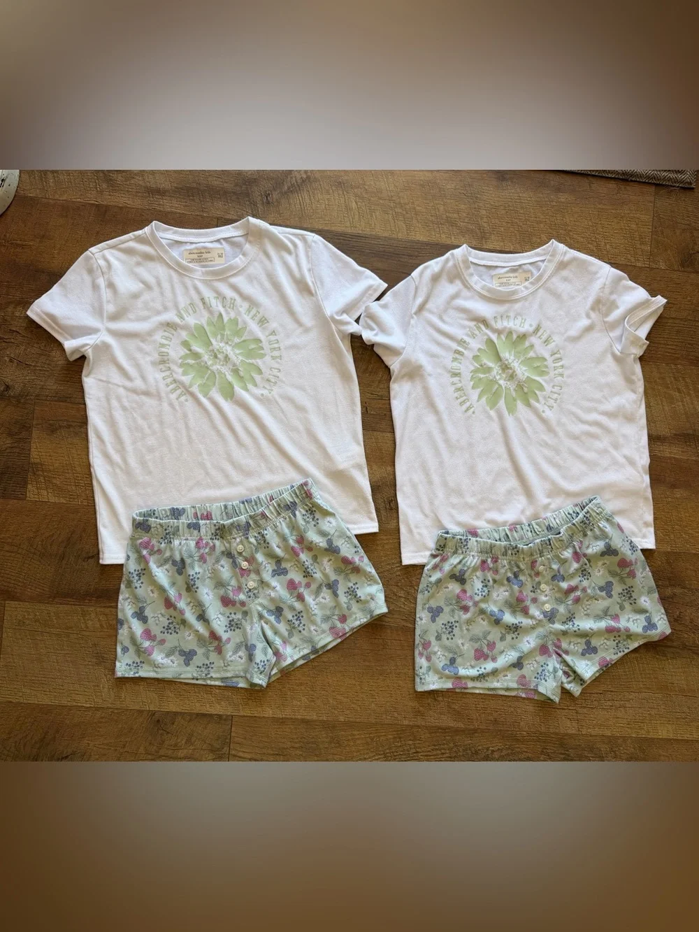 Abercrombie Kids Sleep 2 sets